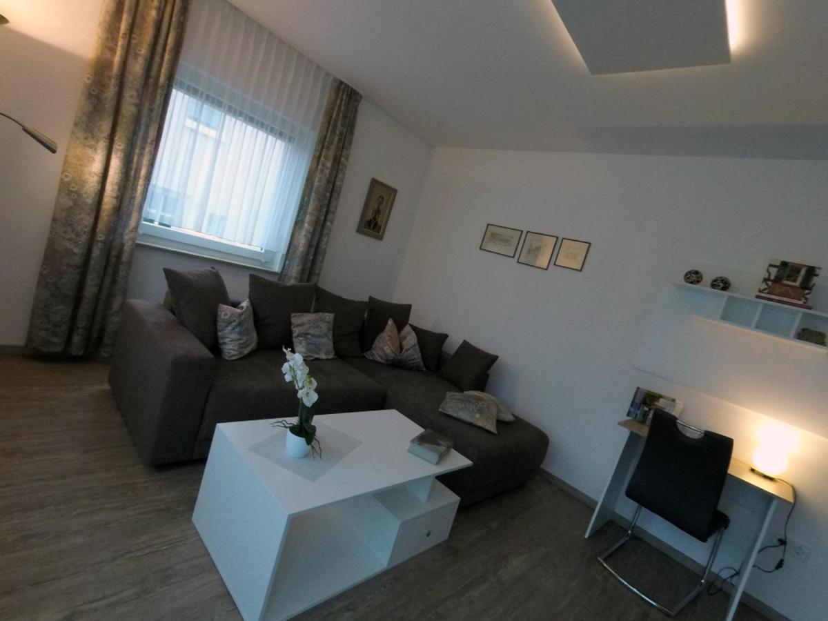 Ferienwohnung "Auszeit" Hofheim in Unterfranken エクステリア 写真