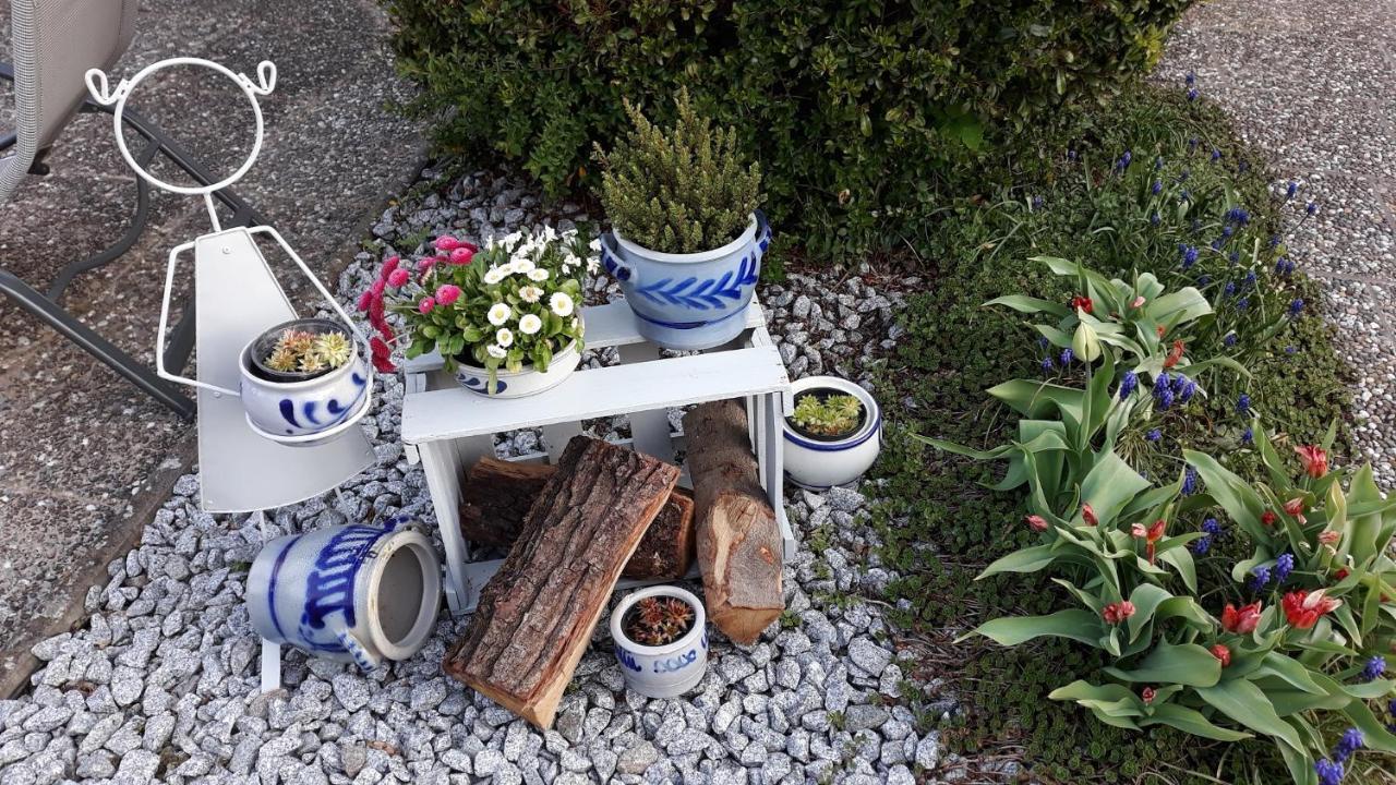 Ferienwohnung "Auszeit" Hofheim in Unterfranken エクステリア 写真